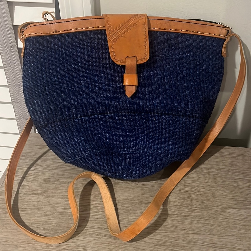 Straw handbag